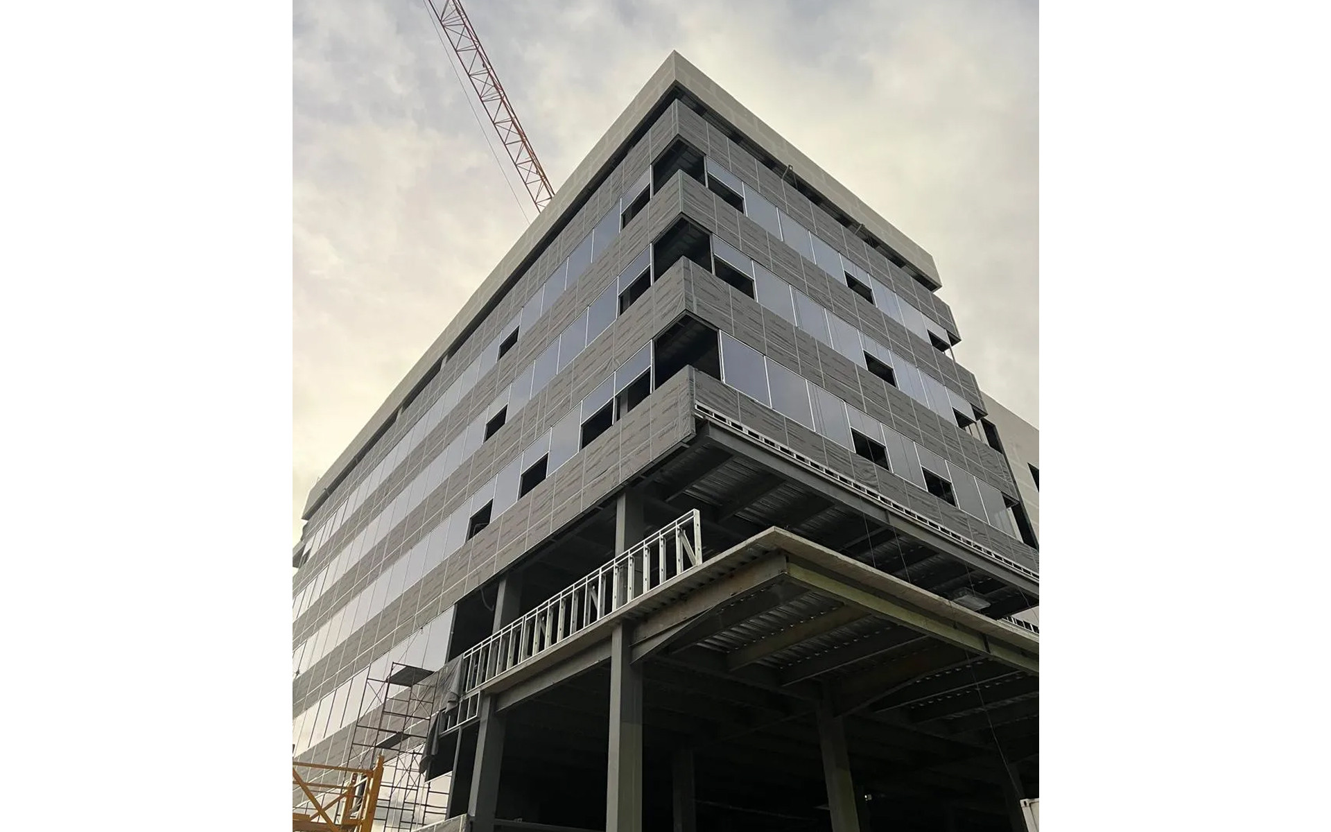 Steel framing systems for humid and marine environments with corrosion protection 