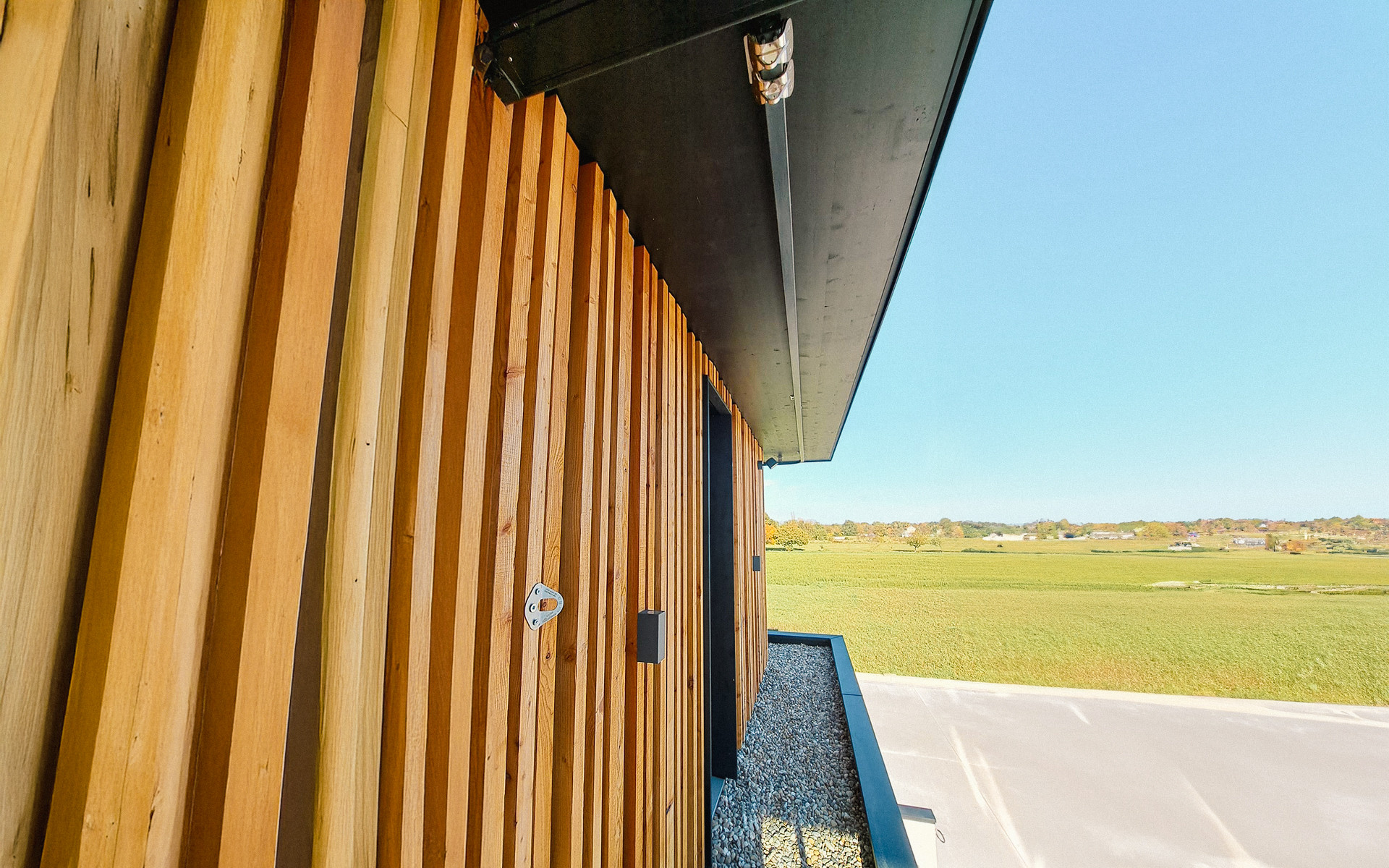 Invisible safety: Façade maintenance with H-RAIL