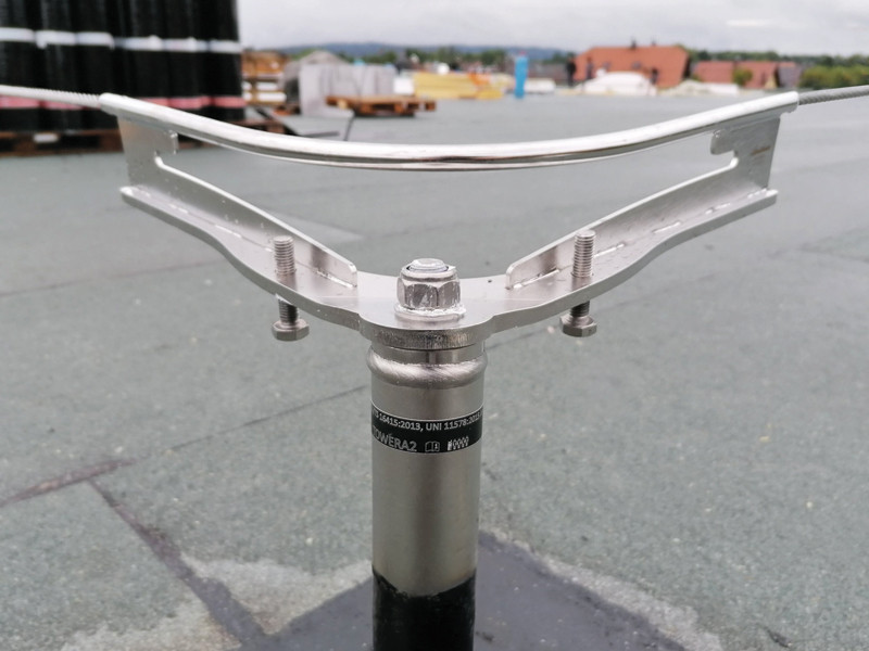 application-lifeline-on-stainless-steel-support-for-timber-concrete-and-steel-roofs-PATROL-TOWER-A2