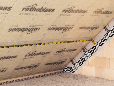 application-membrane-with-variable-vapour-diffusion-clima-control-80