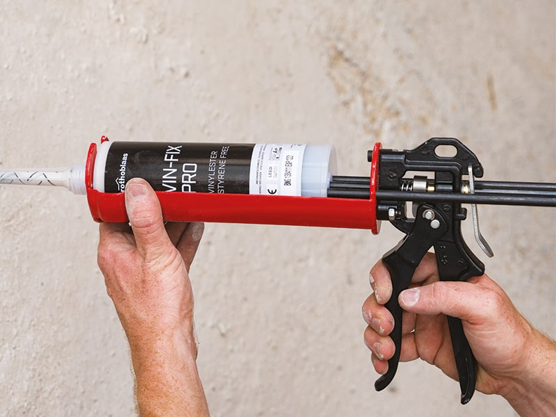 special-gun-for-400-ml-cartridges-mammoth
