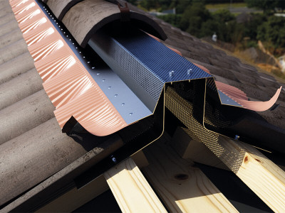 application-rigid-under-ridge-kit-peak-vent-aisi-430