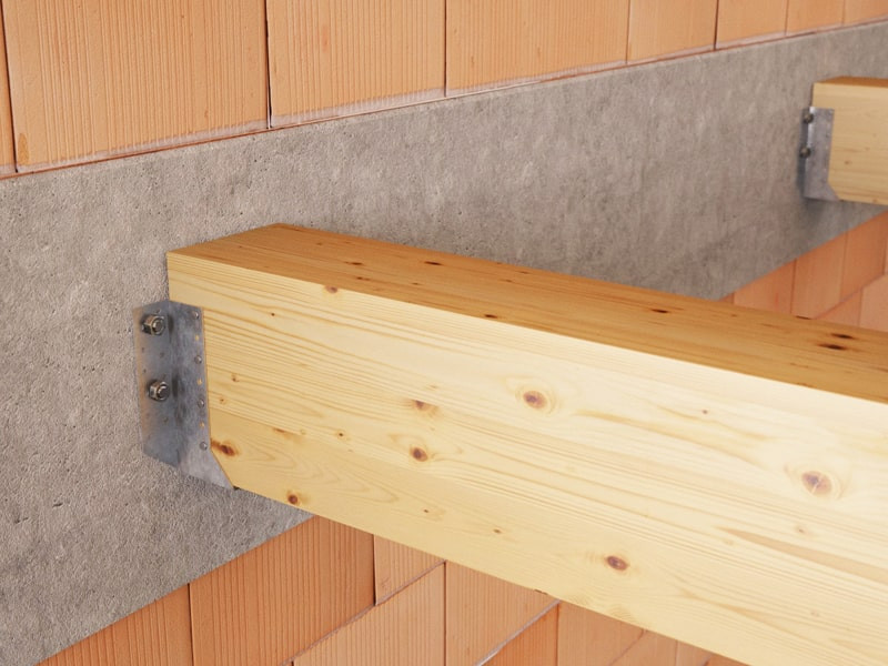 metal hangers with external wings